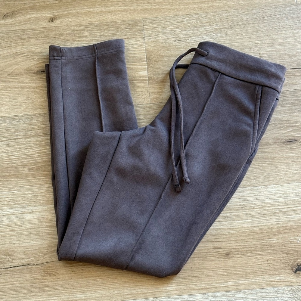 One by Chapter One Brown Faux Suede Women's Pants- size Small